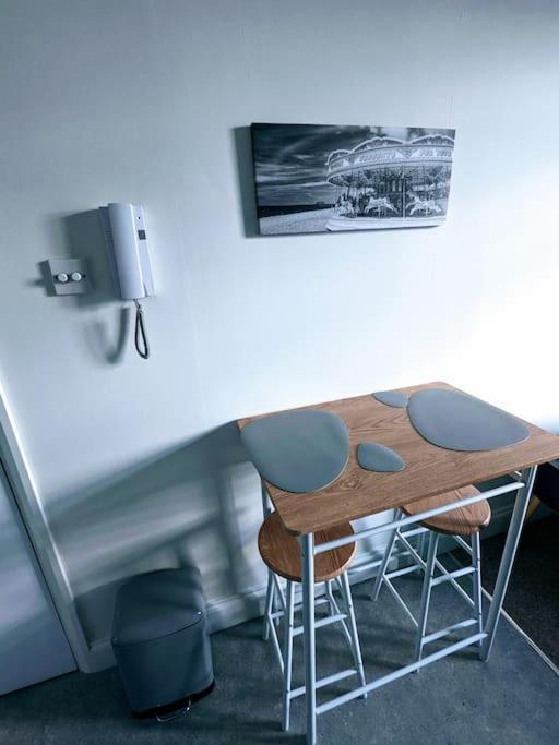 Central Brighton Studio By The Beach ภายนอก รูปภาพ